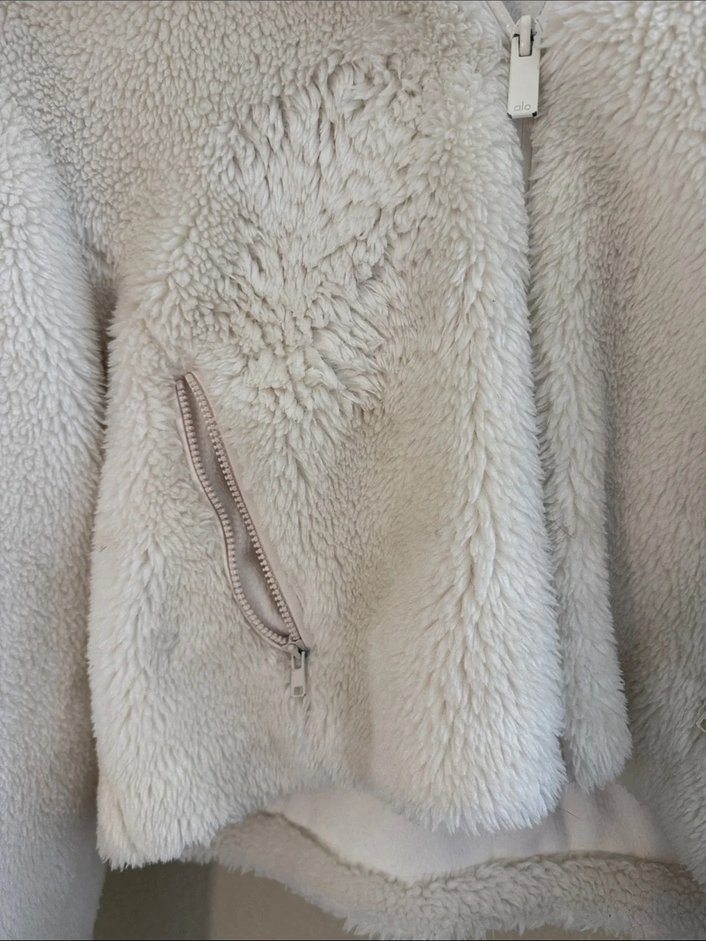 ALO Yoga plush cream